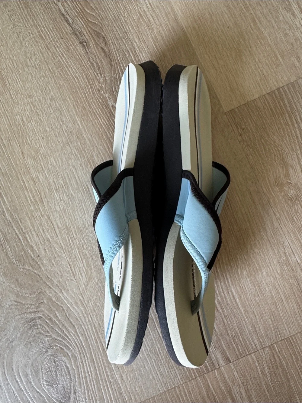 Nike Light Blue & Cream Striped Thong Sandals